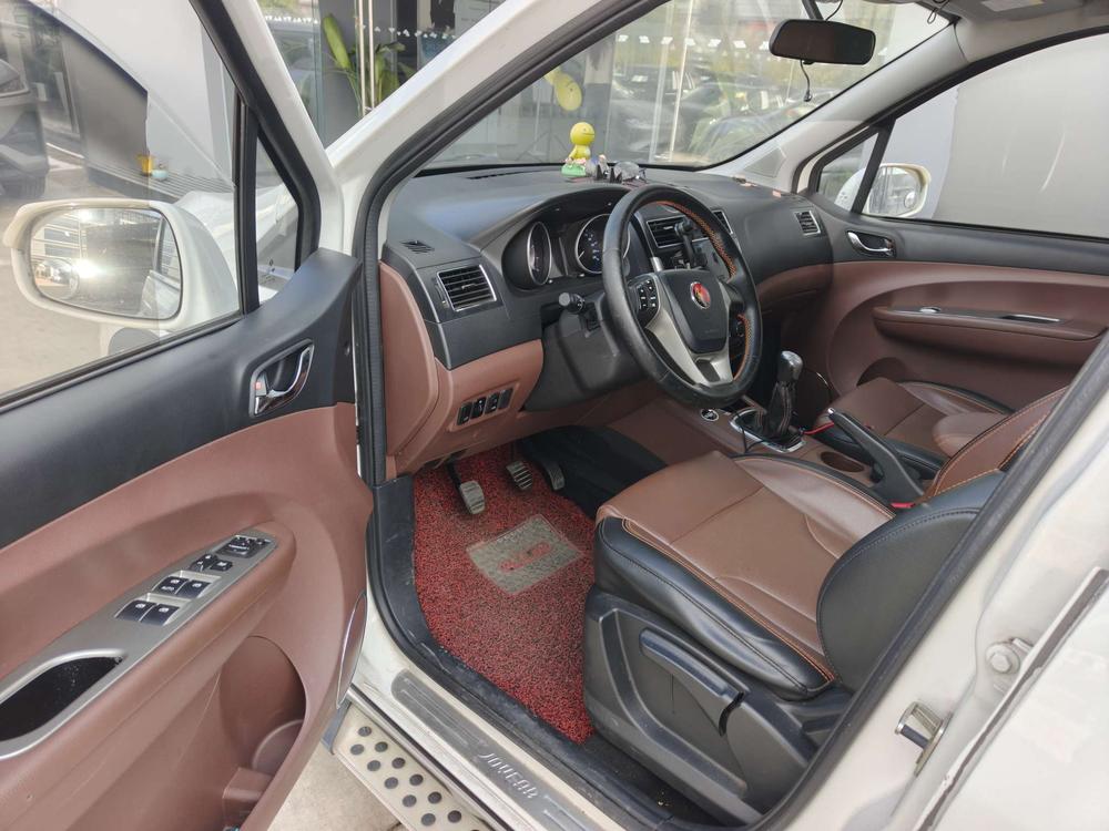 Dongfeng Fengxing Jingyi X5