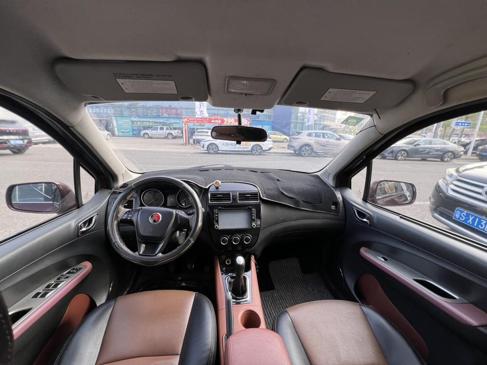 Dongfeng Fengxing Jingyi X5