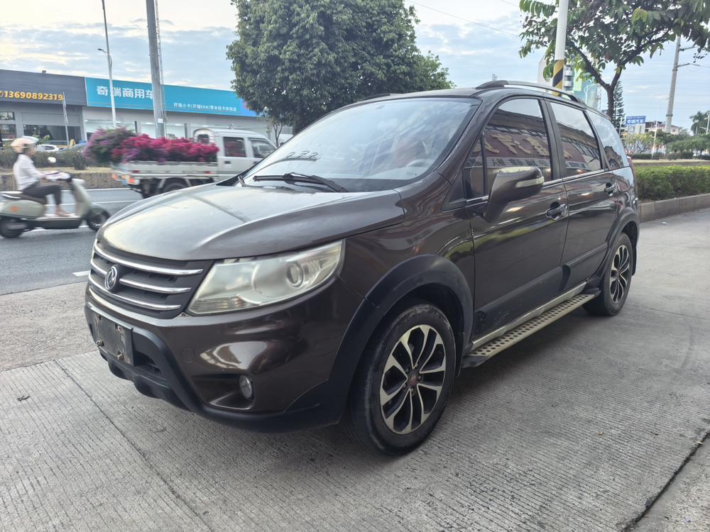 Dongfeng Fengxing Jingyi X5