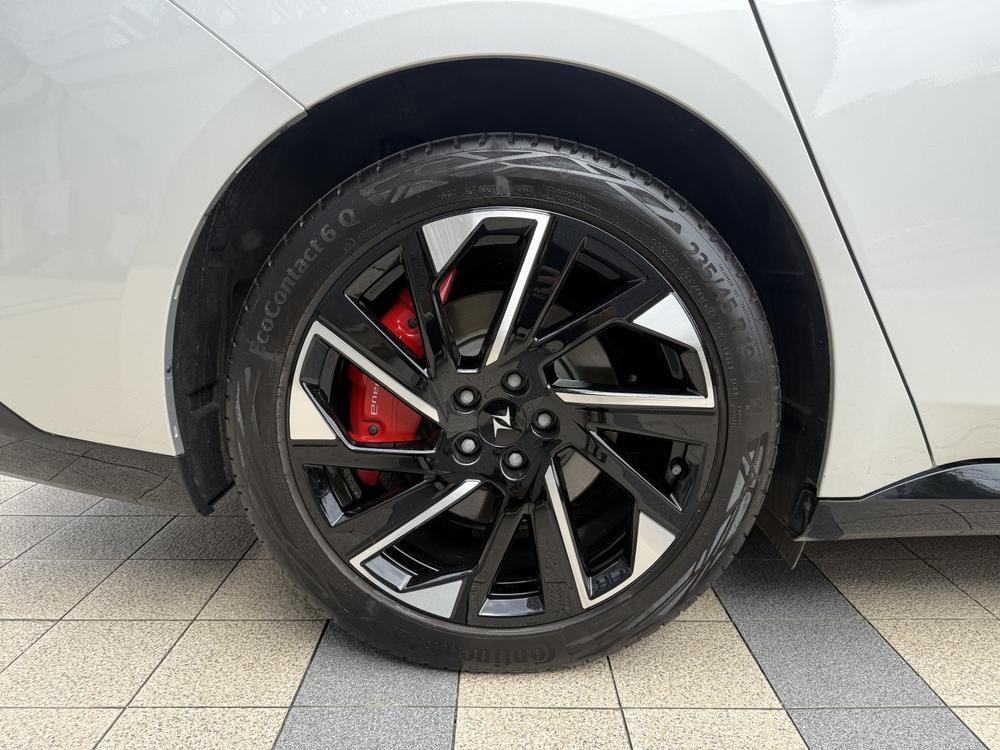 Dongfeng Yipai 奕派007