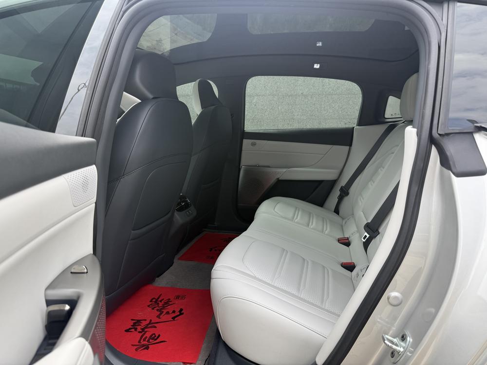Dongfeng Yipai 奕派007