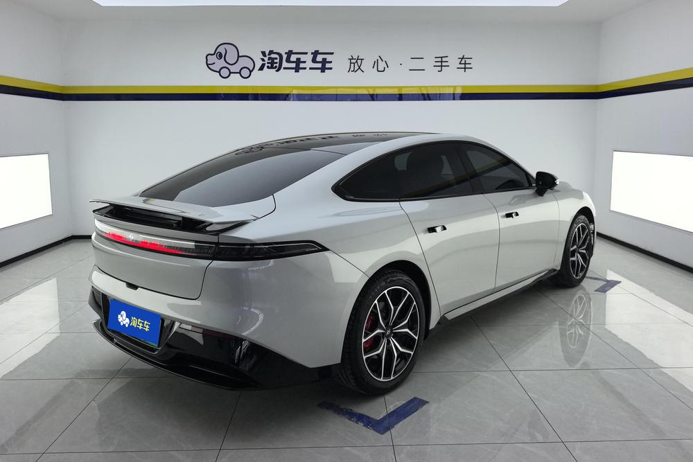 Dongfeng Yipai 奕派007