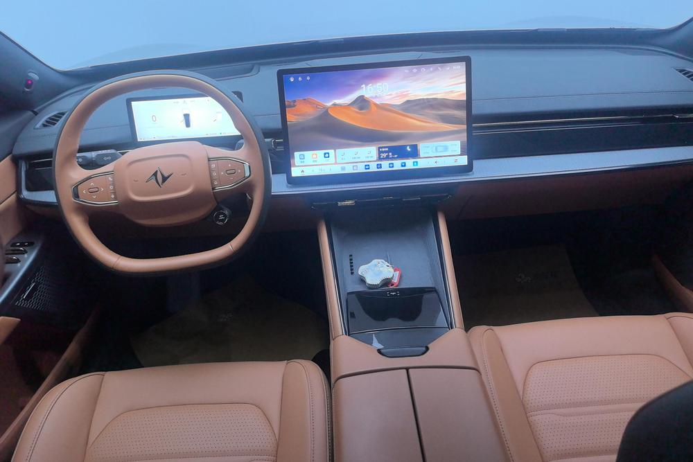 Dongfeng Yipai 奕派007