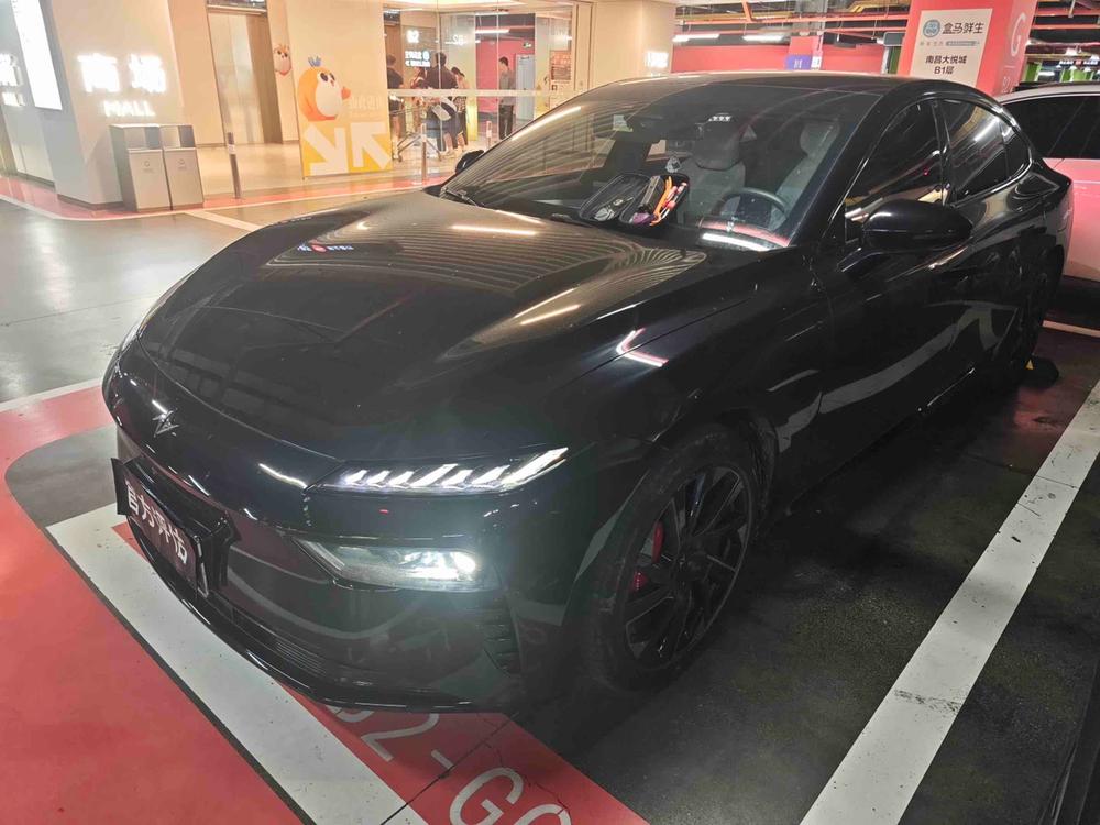 Dongfeng Yipai 奕派007