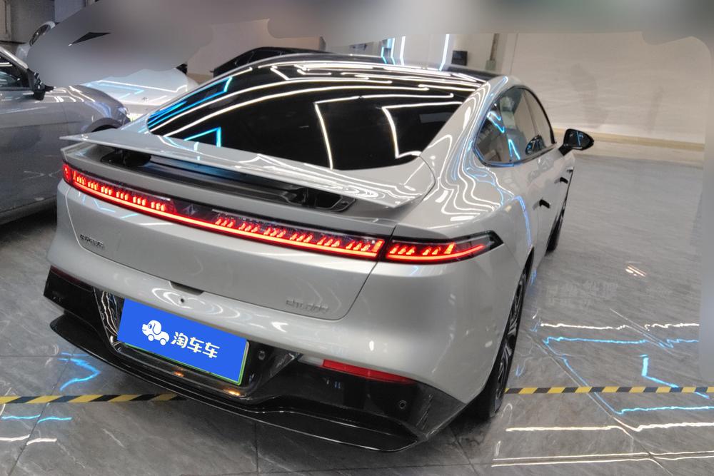 Dongfeng Yipai 奕派007
