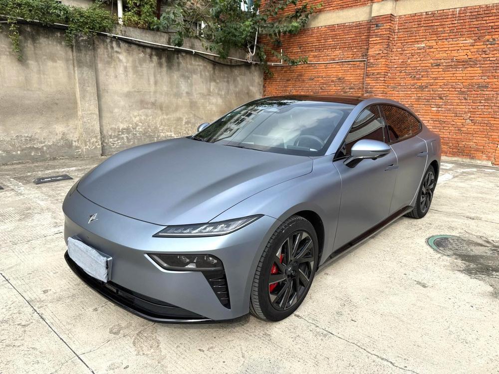 Dongfeng Yipai 奕派007