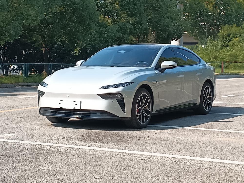Dongfeng Yipai 奕派007