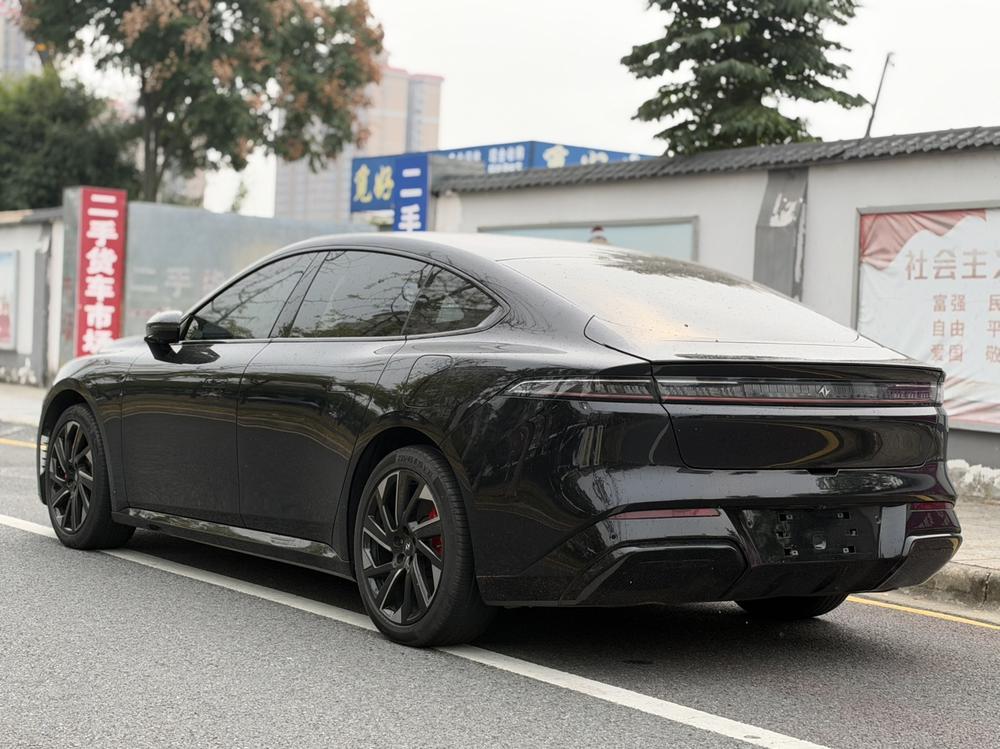 Dongfeng Yipai 奕派007