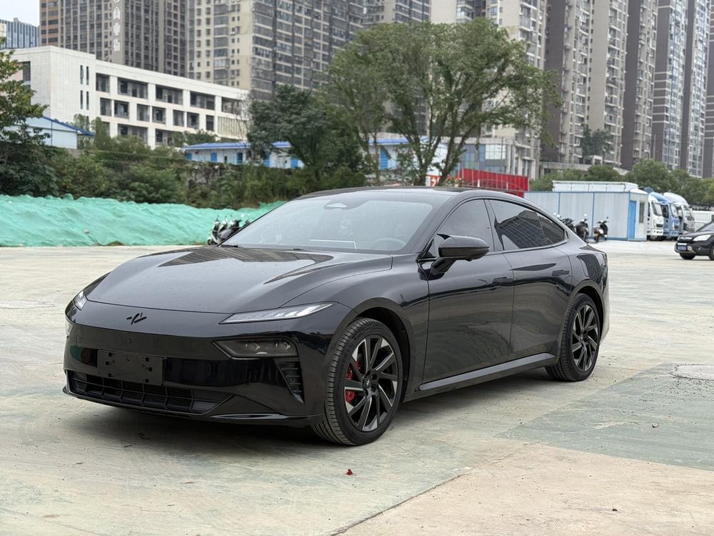 Dongfeng Yipai 奕派007