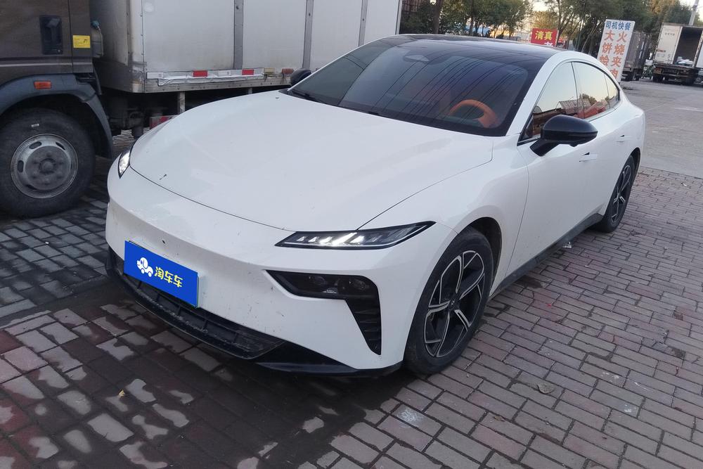 Dongfeng Yipai 奕派007