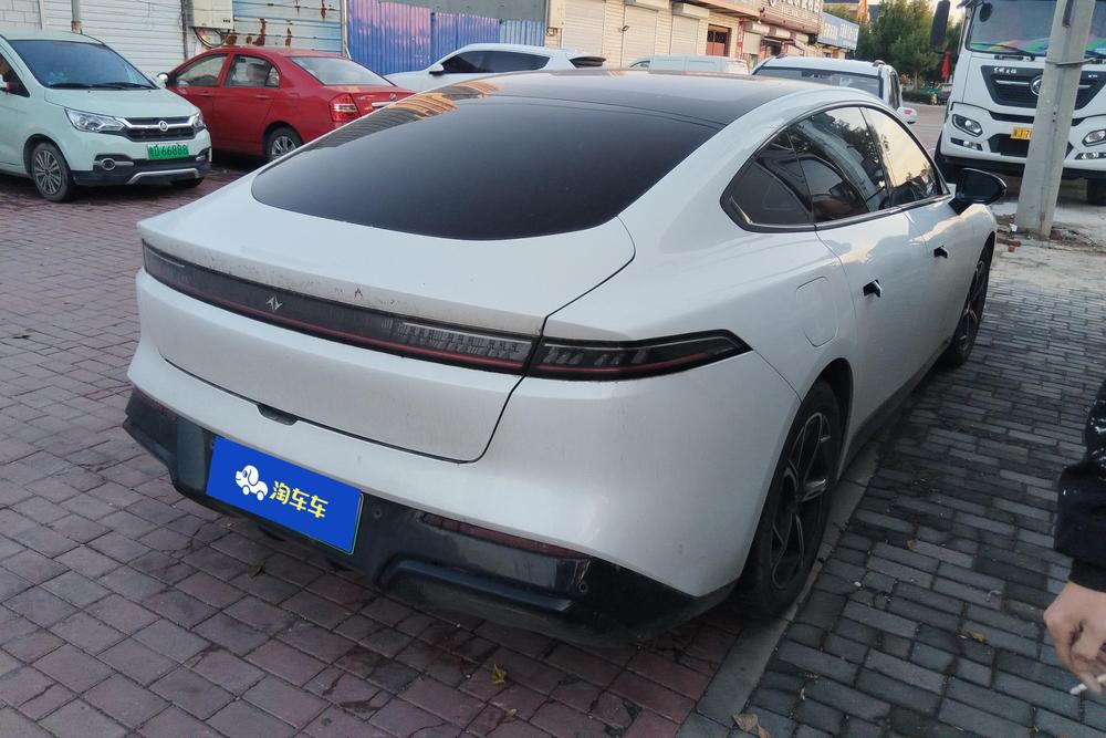 Dongfeng Yipai 奕派007