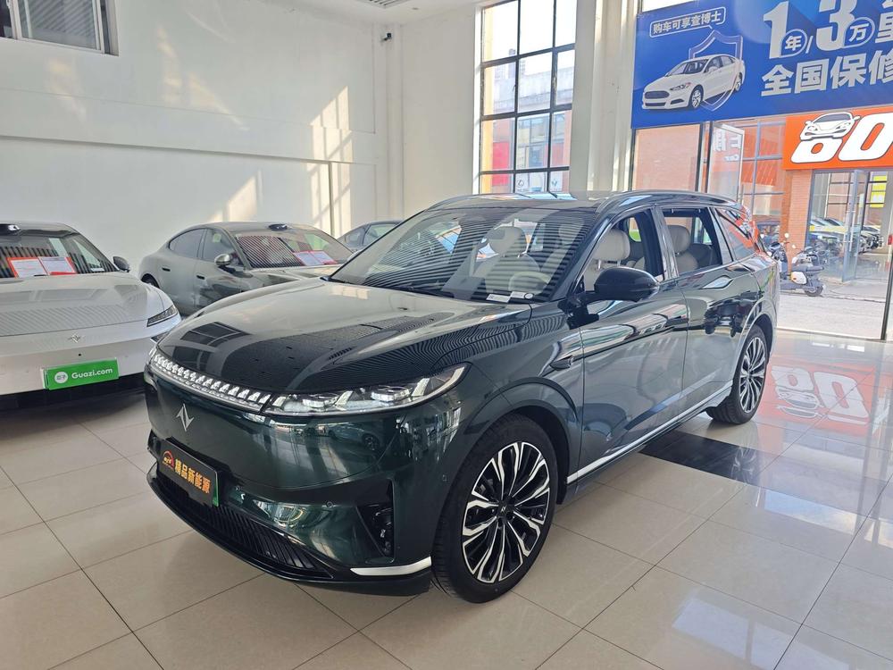 Dongfeng Yipai 奕派008
