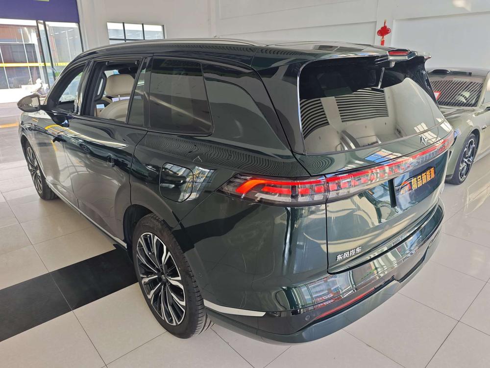 Dongfeng Yipai 奕派008