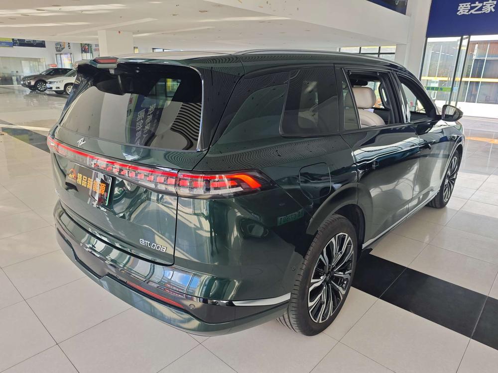 Dongfeng Yipai 奕派008