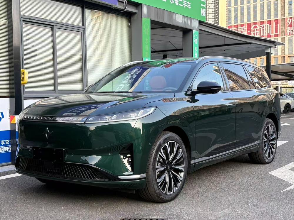 Dongfeng Yipai 奕派008