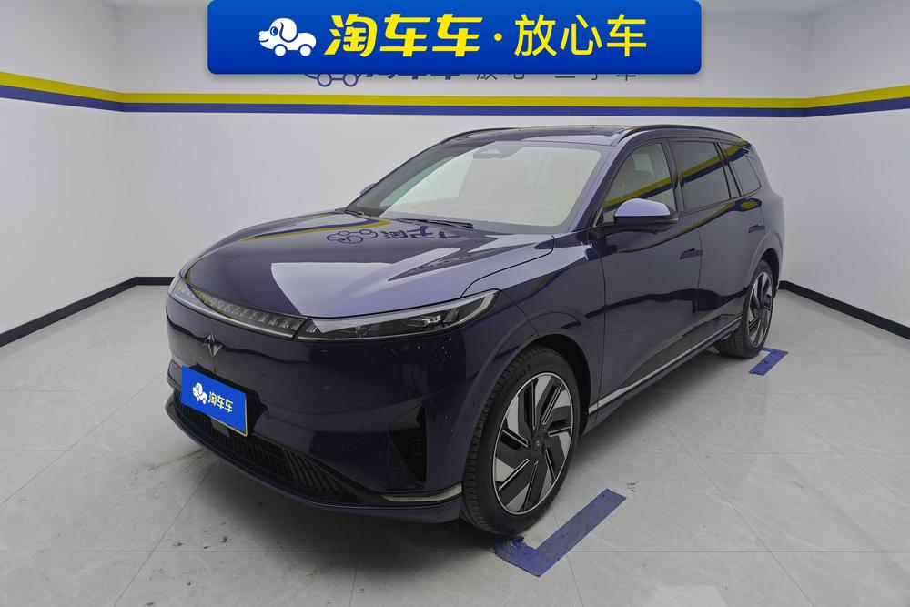 Dongfeng Yipai 奕派008
