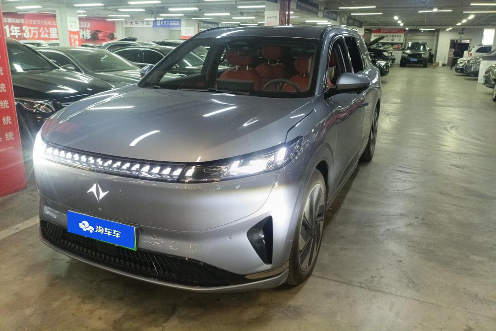 Dongfeng Yipai 奕派008