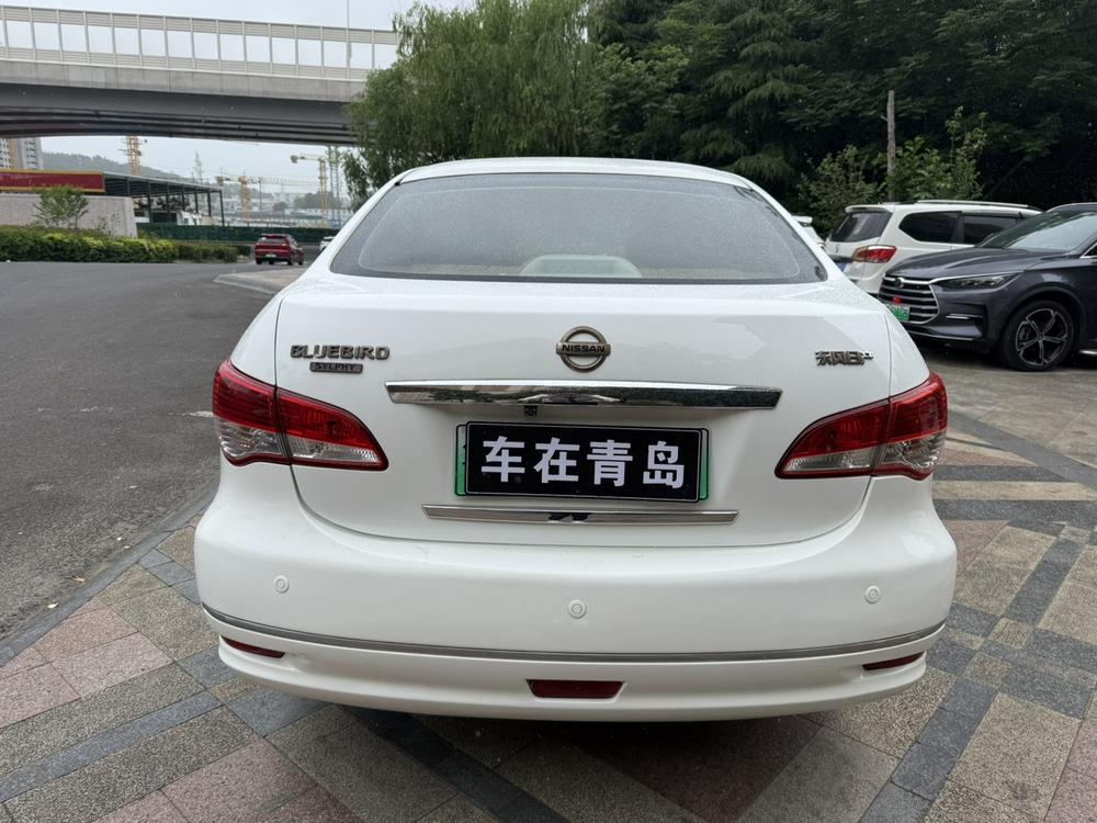 Dongfeng Junfeng E11K