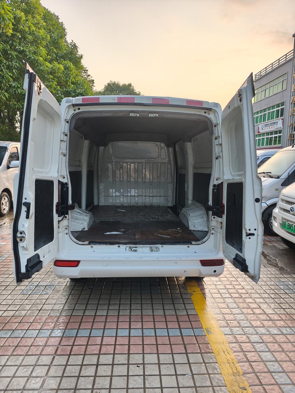 Dongfeng Yufeng EM26