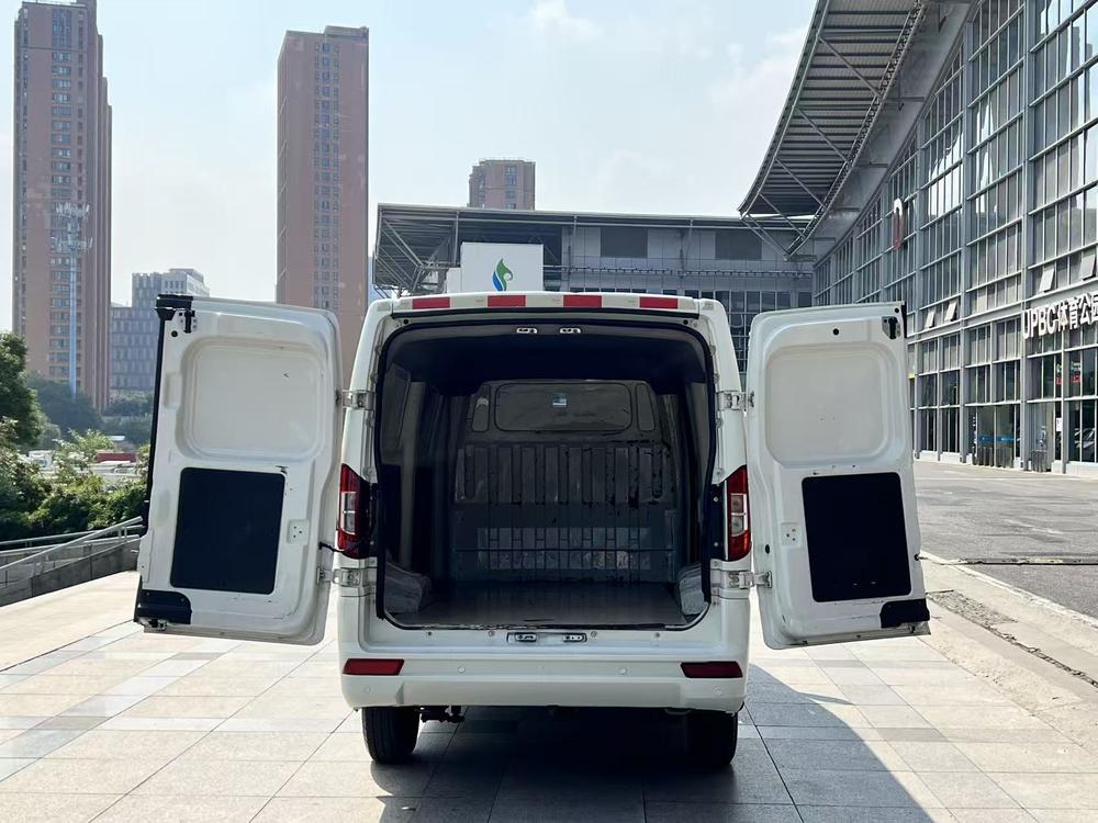 Dongfeng Yufeng EM26
