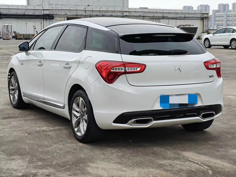 DS DS 5