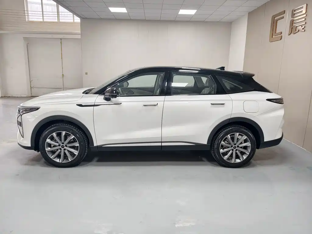 Exeed Yaoguang C-DM