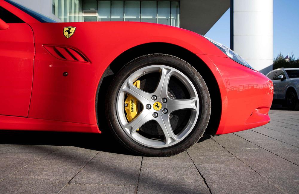 Ferrari California T