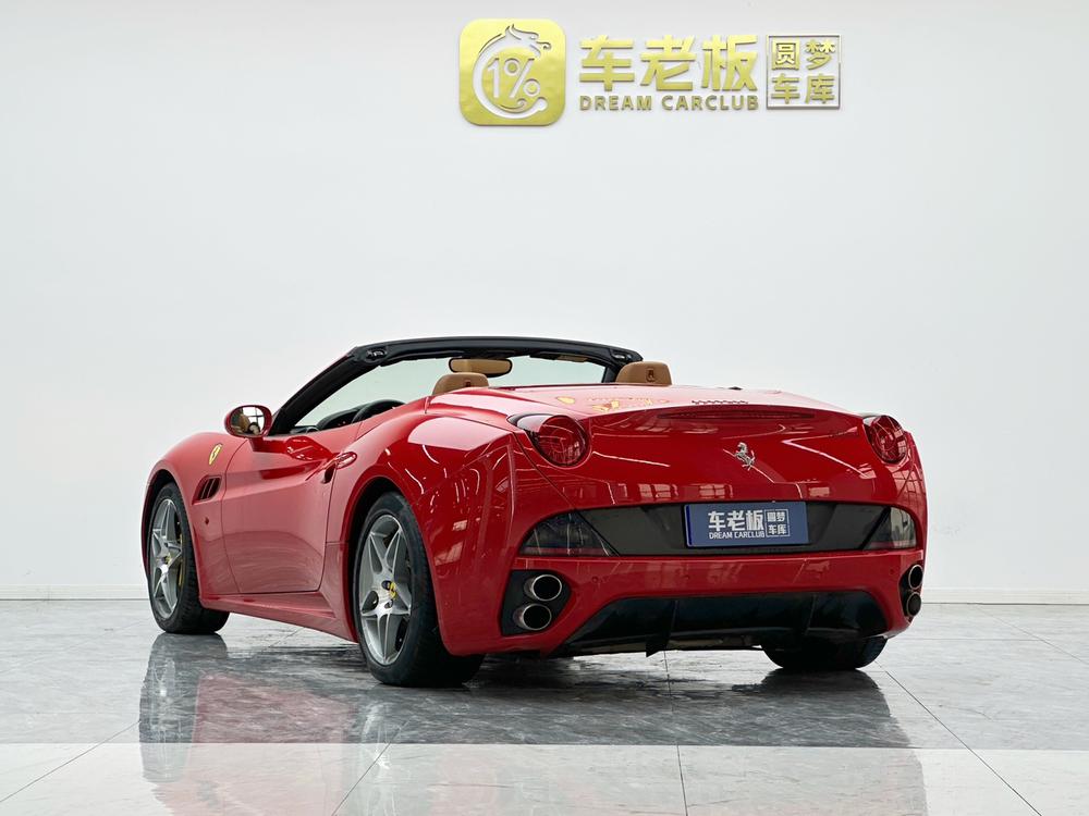 Ferrari California T