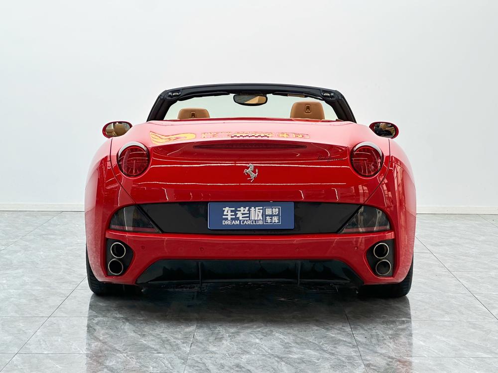 Ferrari California T