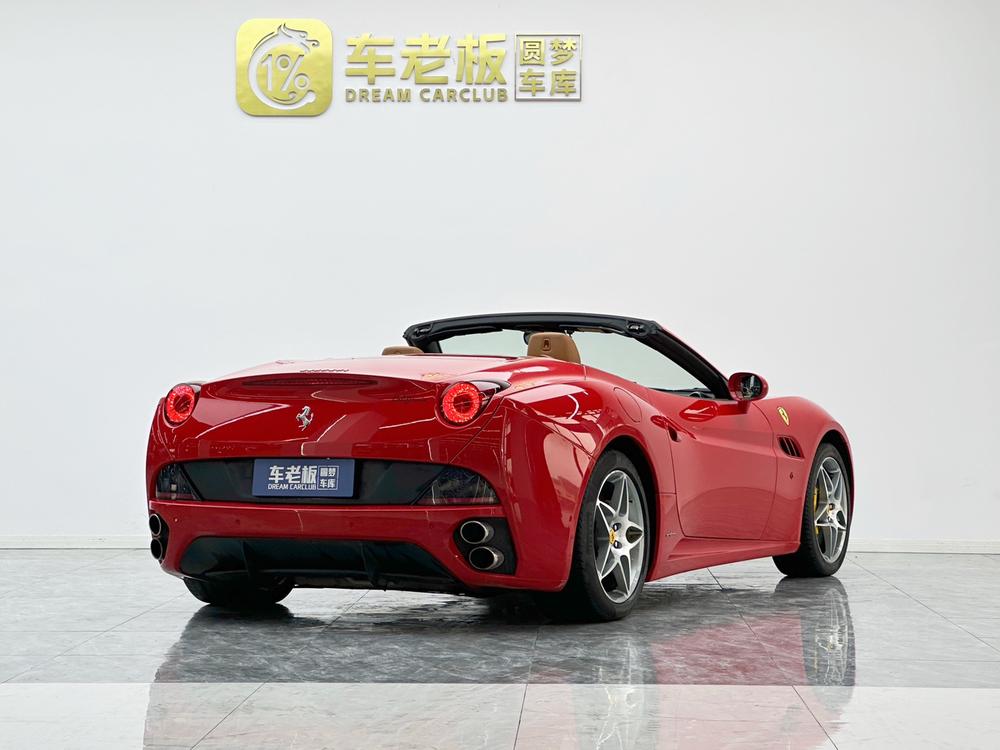 Ferrari California T
