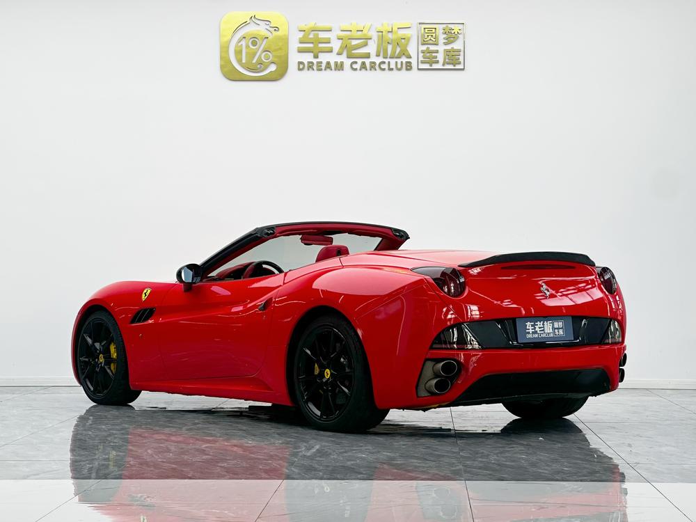 Ferrari California T