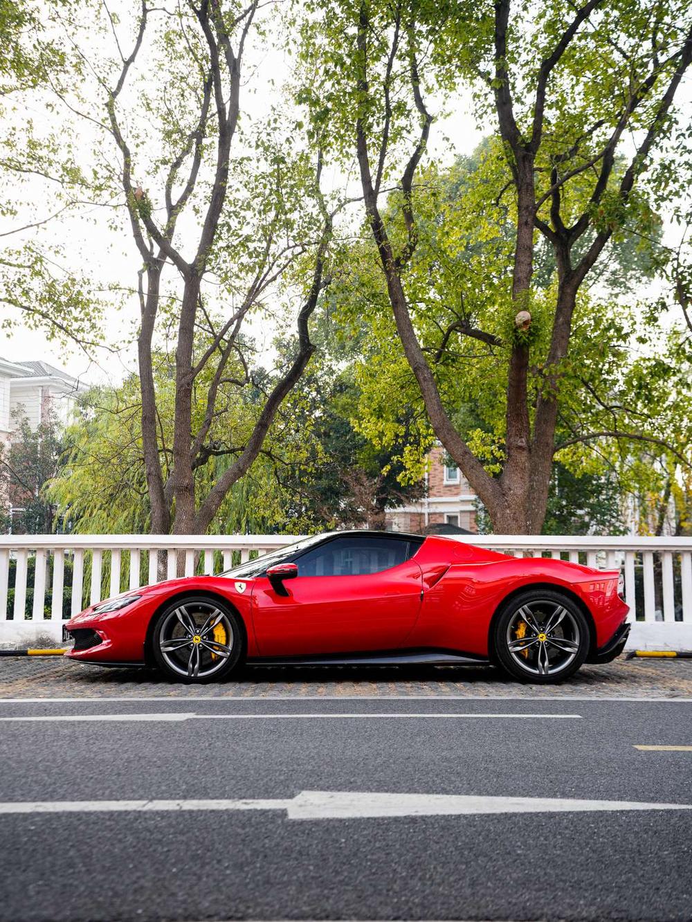 Ferrari Ferrari 296