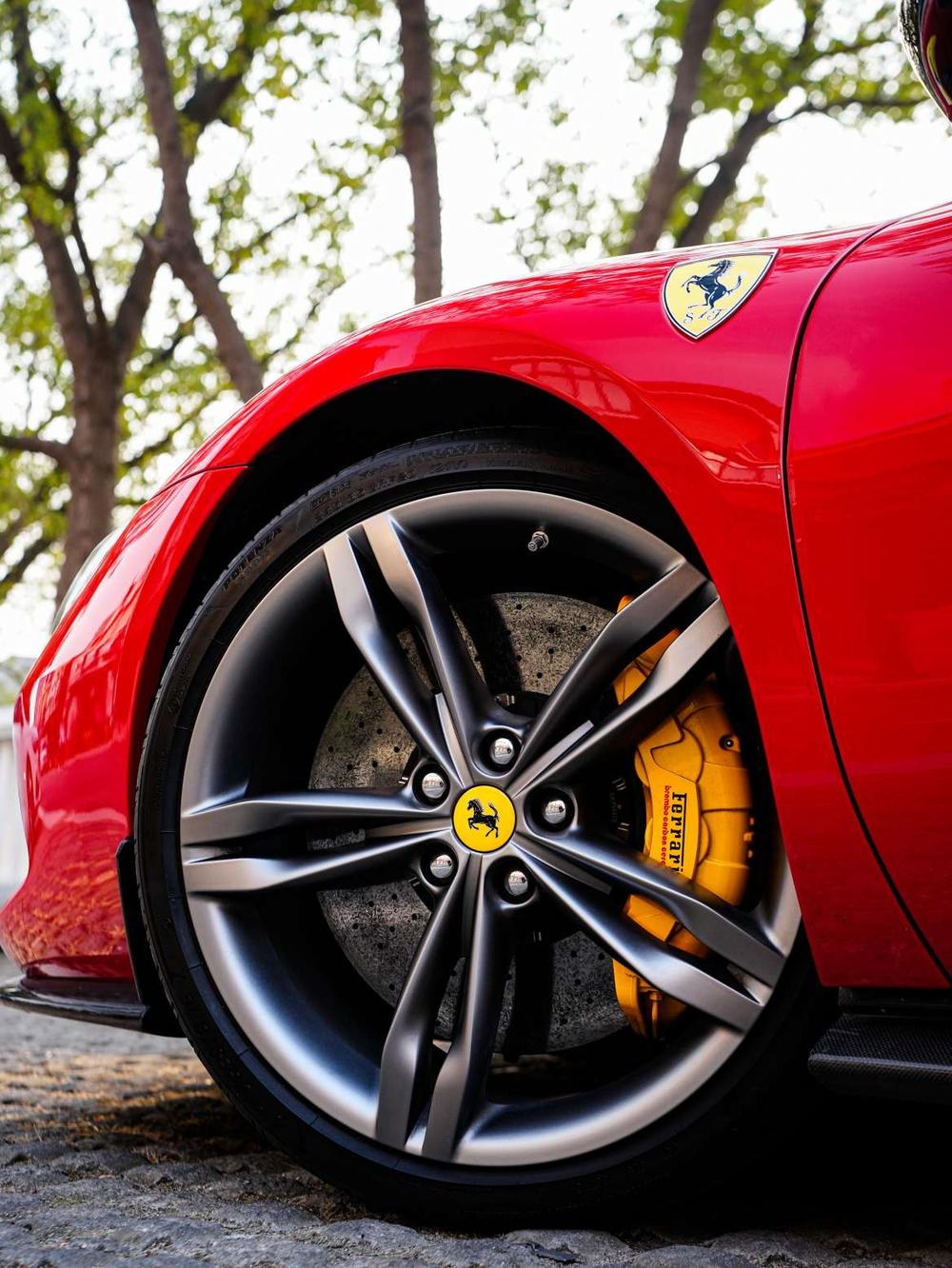 Ferrari Ferrari 296