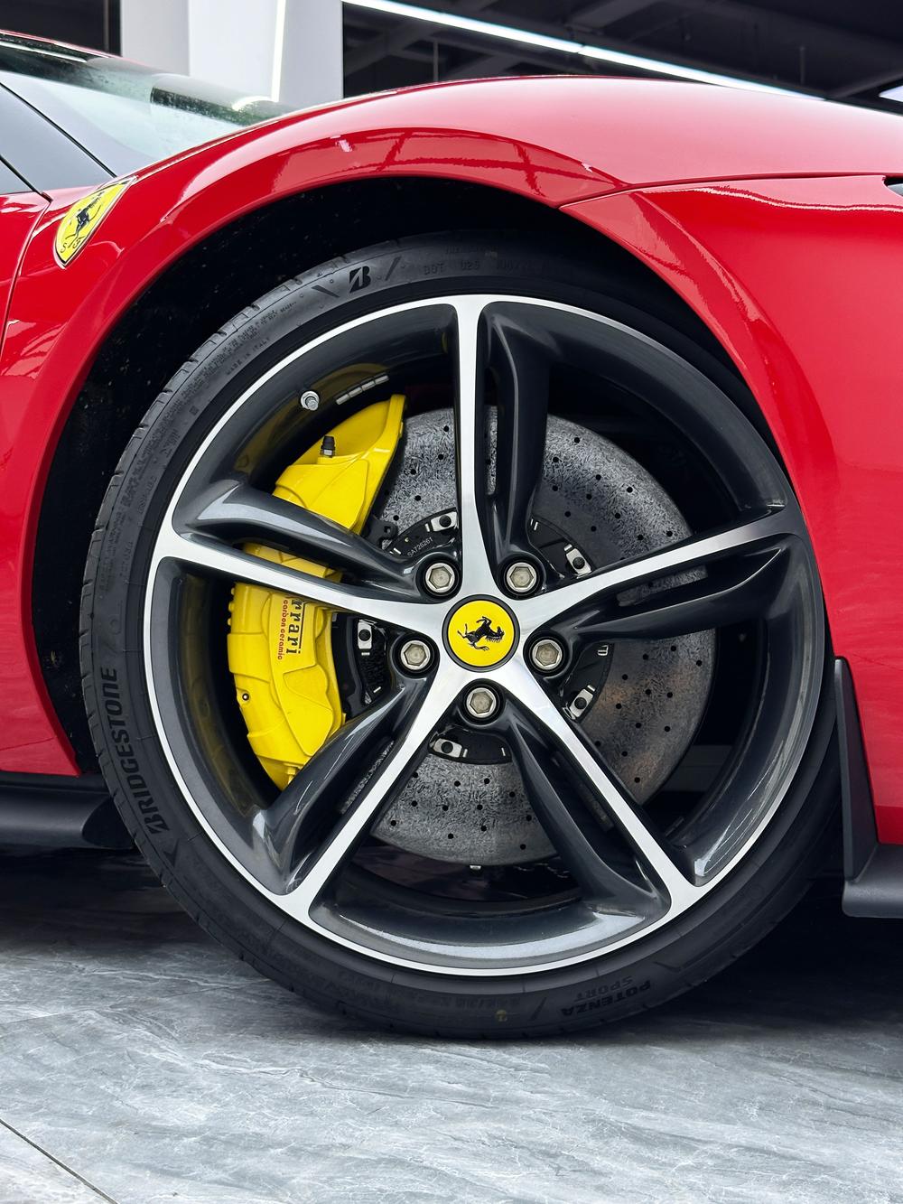 Ferrari Ferrari 296