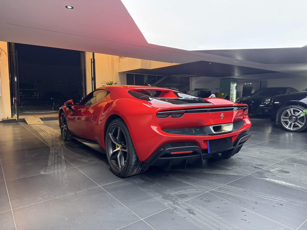 Ferrari Ferrari 296