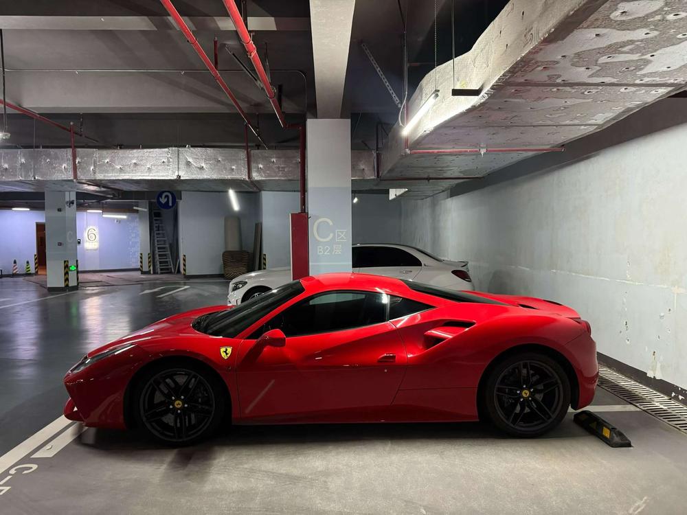 Ferrari Ferrari 488