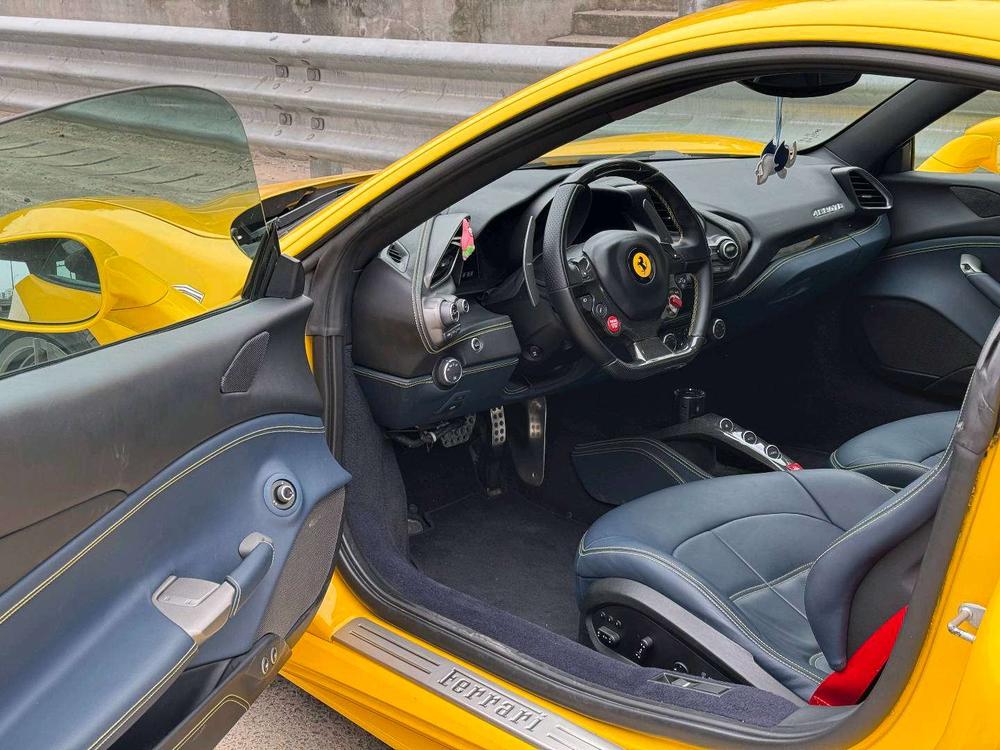 Ferrari Ferrari 488
