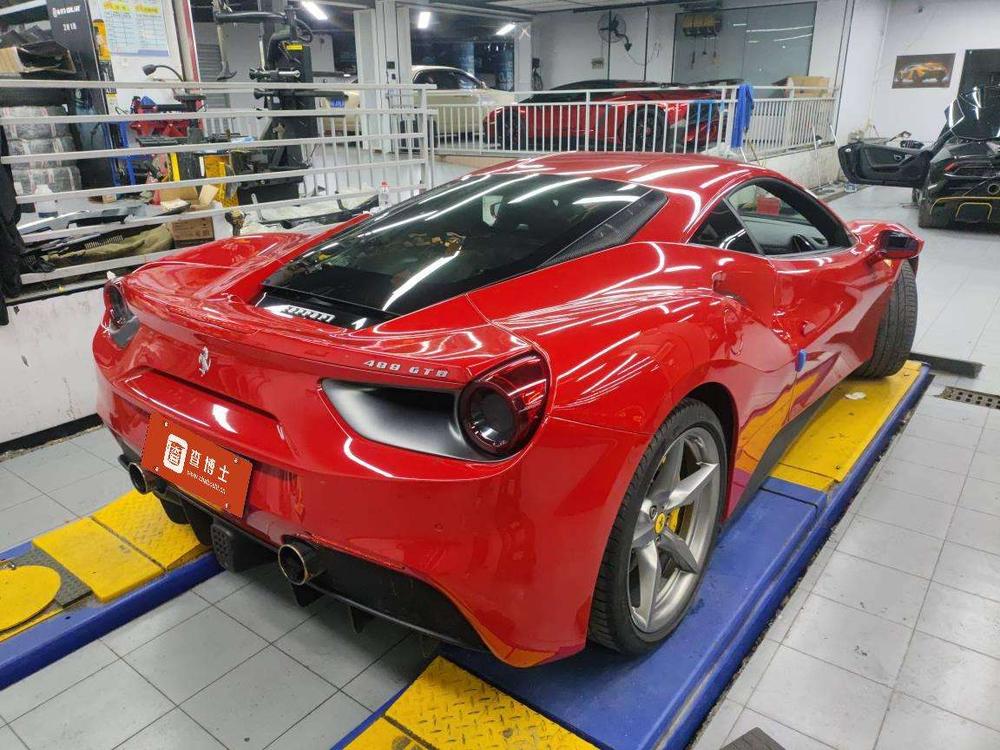 Ferrari Ferrari 488