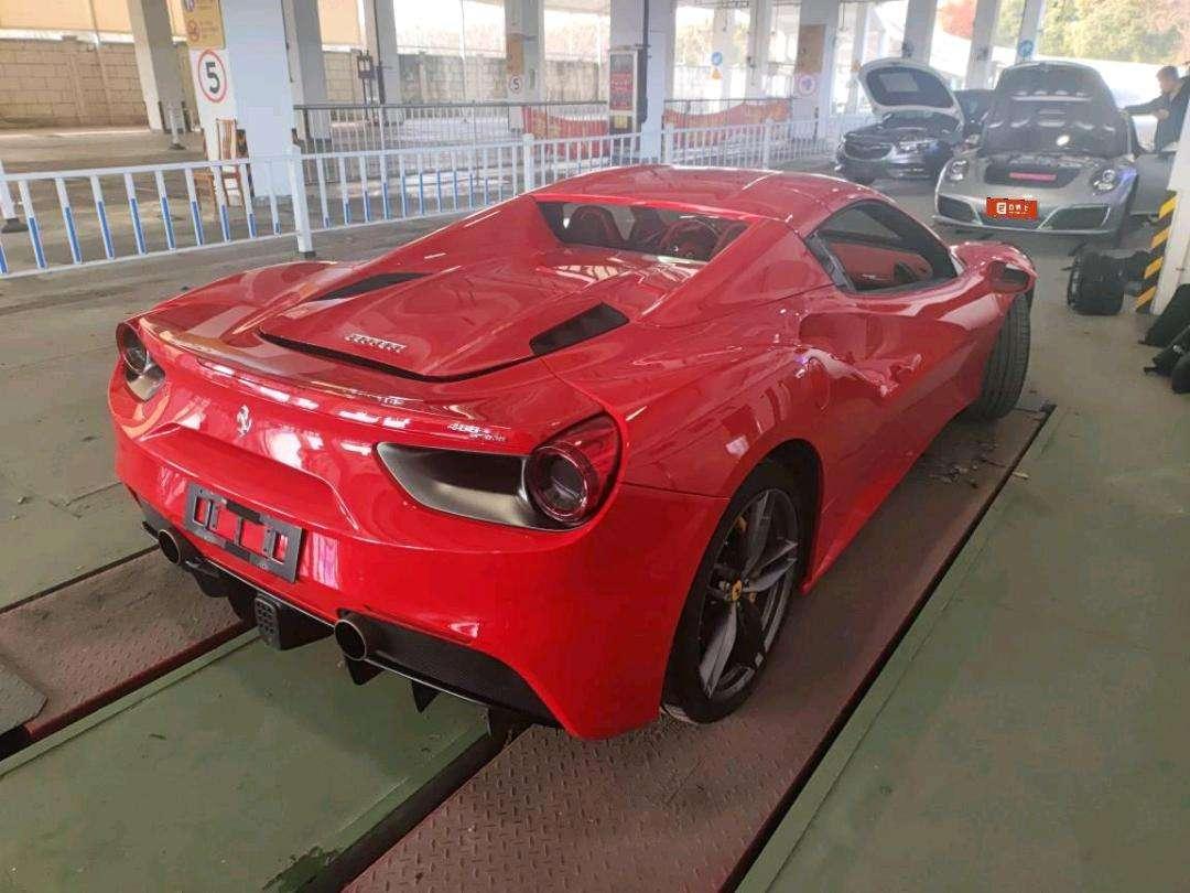 Ferrari Ferrari 488