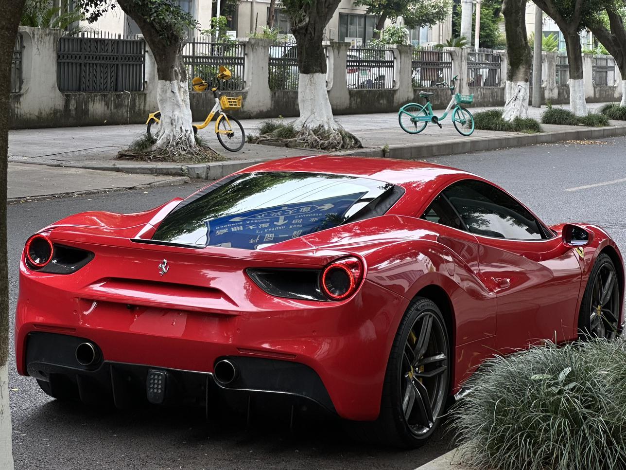 Ferrari Ferrari 488