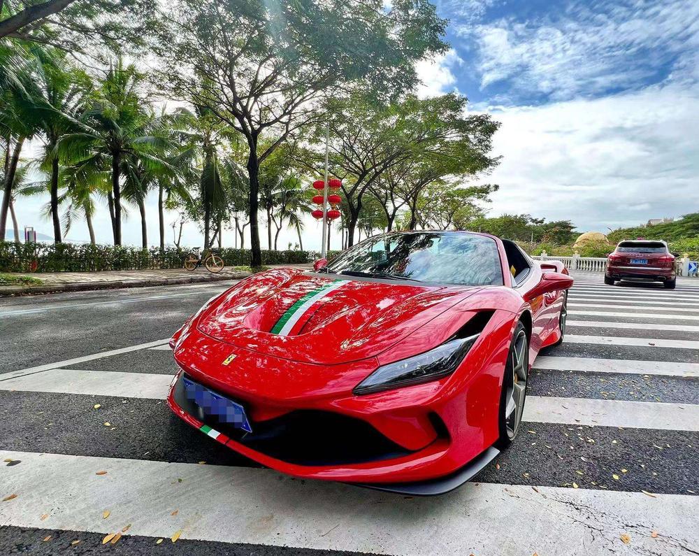 Ferrari Ferrari F8