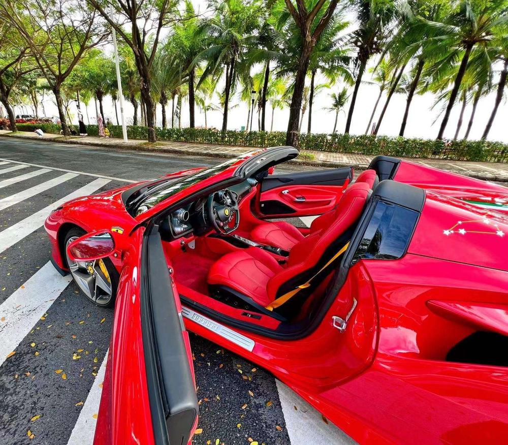 Ferrari Ferrari F8