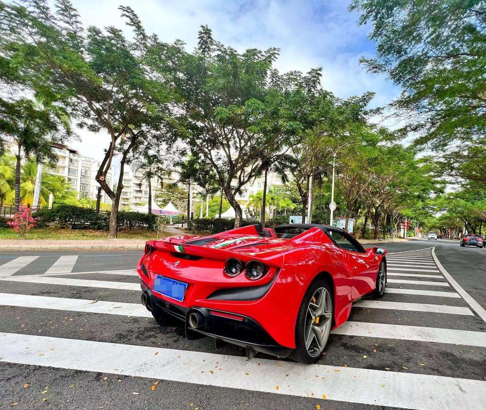 Ferrari Ferrari F8