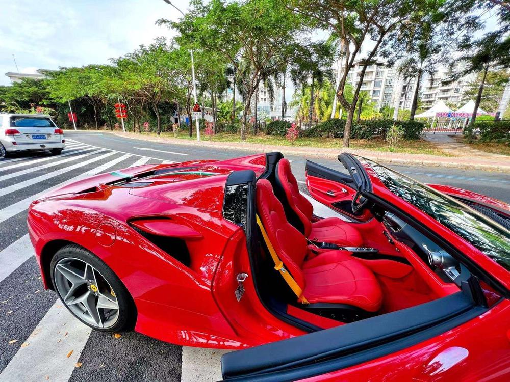 Ferrari Ferrari F8