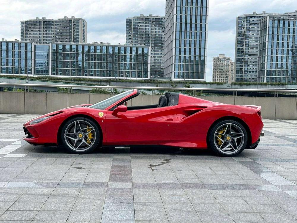 Ferrari Ferrari F8