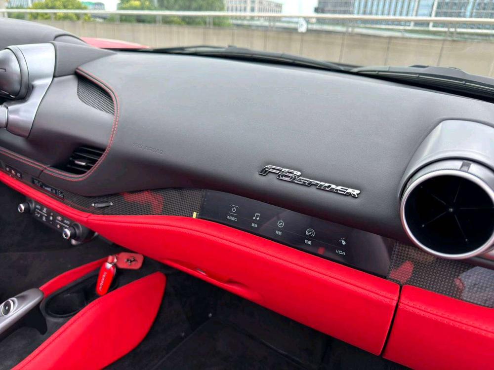 Ferrari Ferrari F8