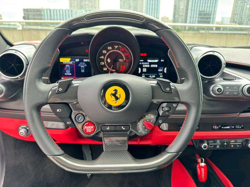 Ferrari Ferrari F8
