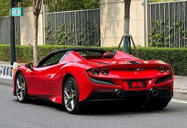 Ferrari Ferrari F8