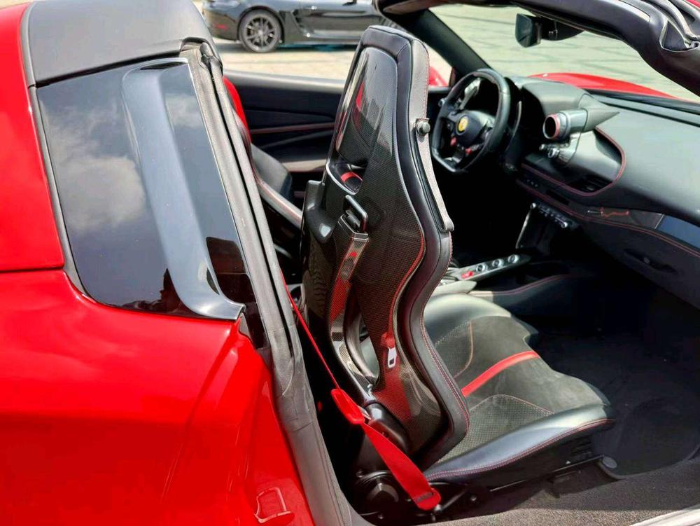 Ferrari Ferrari F8