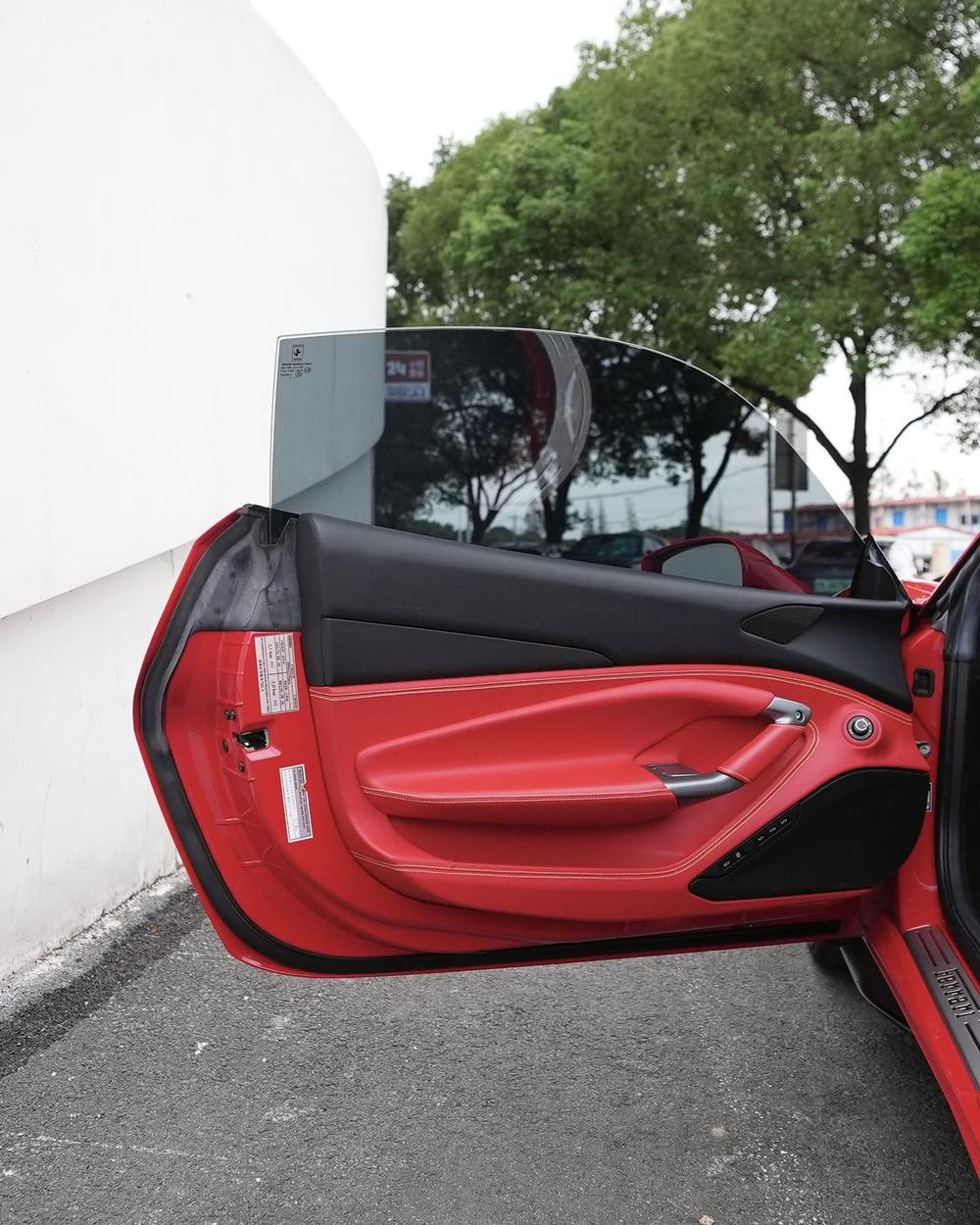 Ferrari Ferrari F8